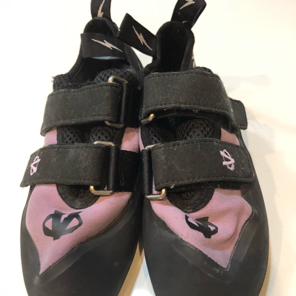 Climbing shoes